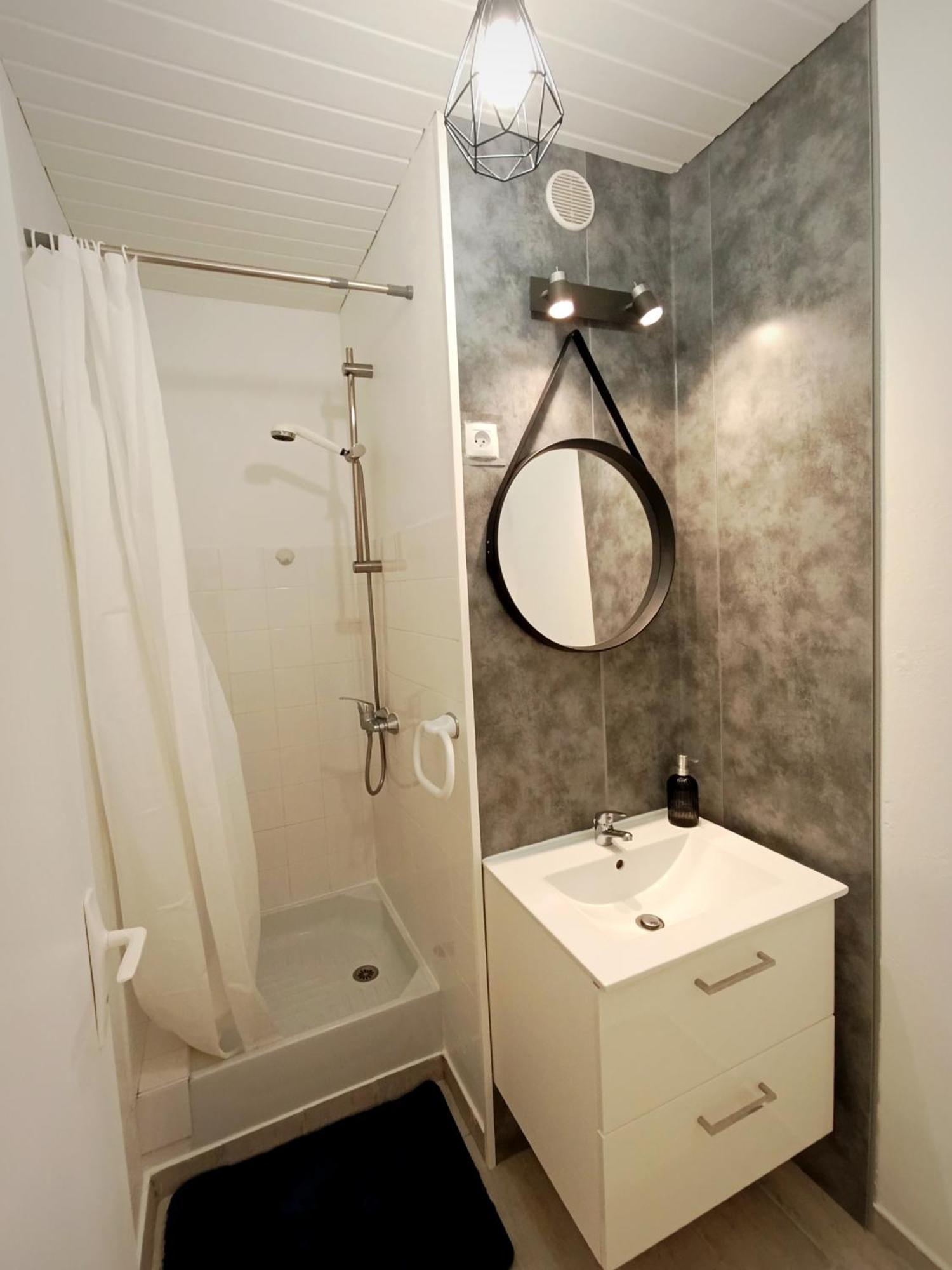 Appartement Face Mer 4 Personnes Linge De Maison Et Papier Toilette Non Fournis Сент-Илер-де-Рье Экстерьер фото
