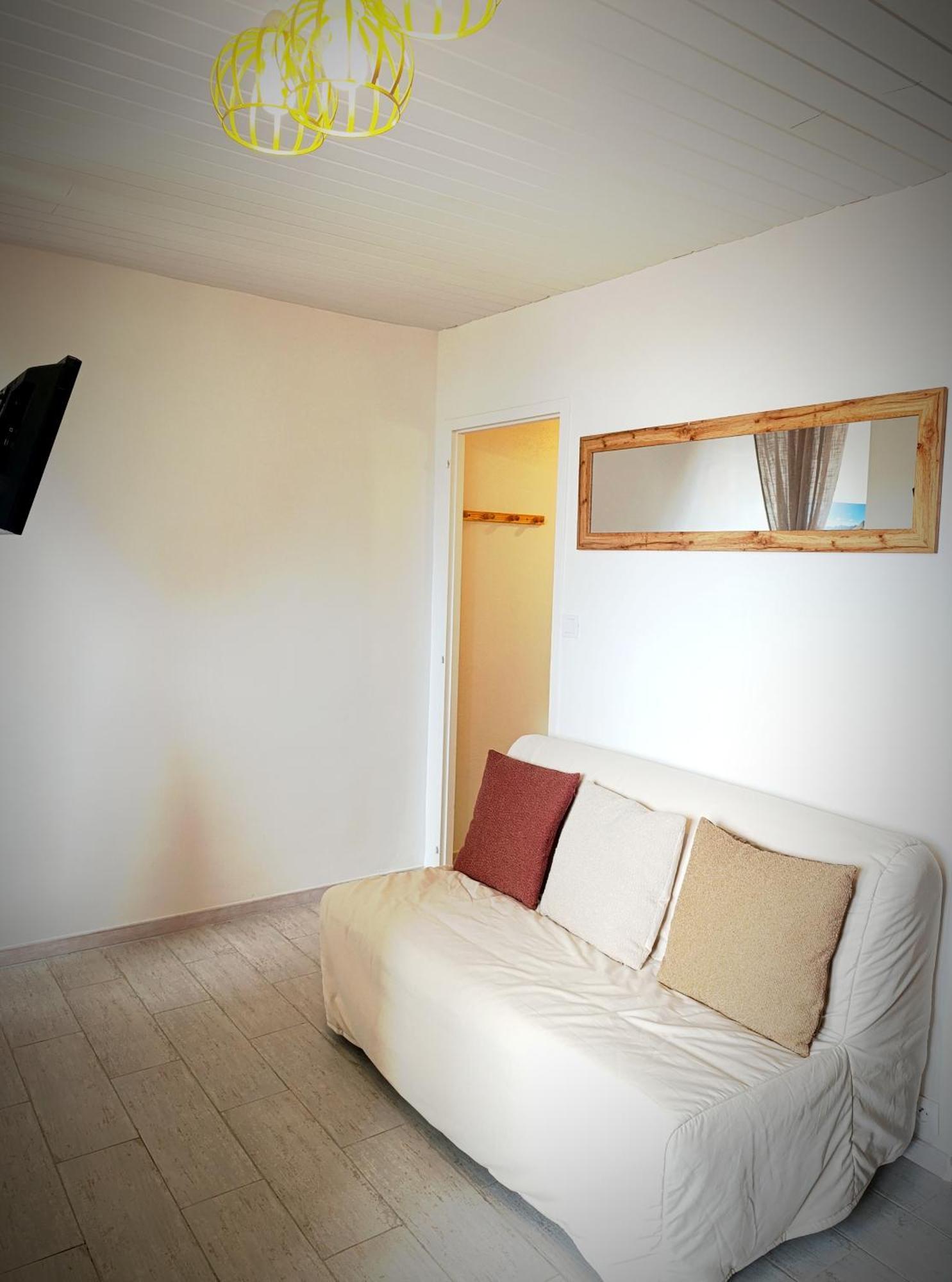 Appartement Face Mer 4 Personnes Linge De Maison Et Papier Toilette Non Fournis Сент-Илер-де-Рье Экстерьер фото